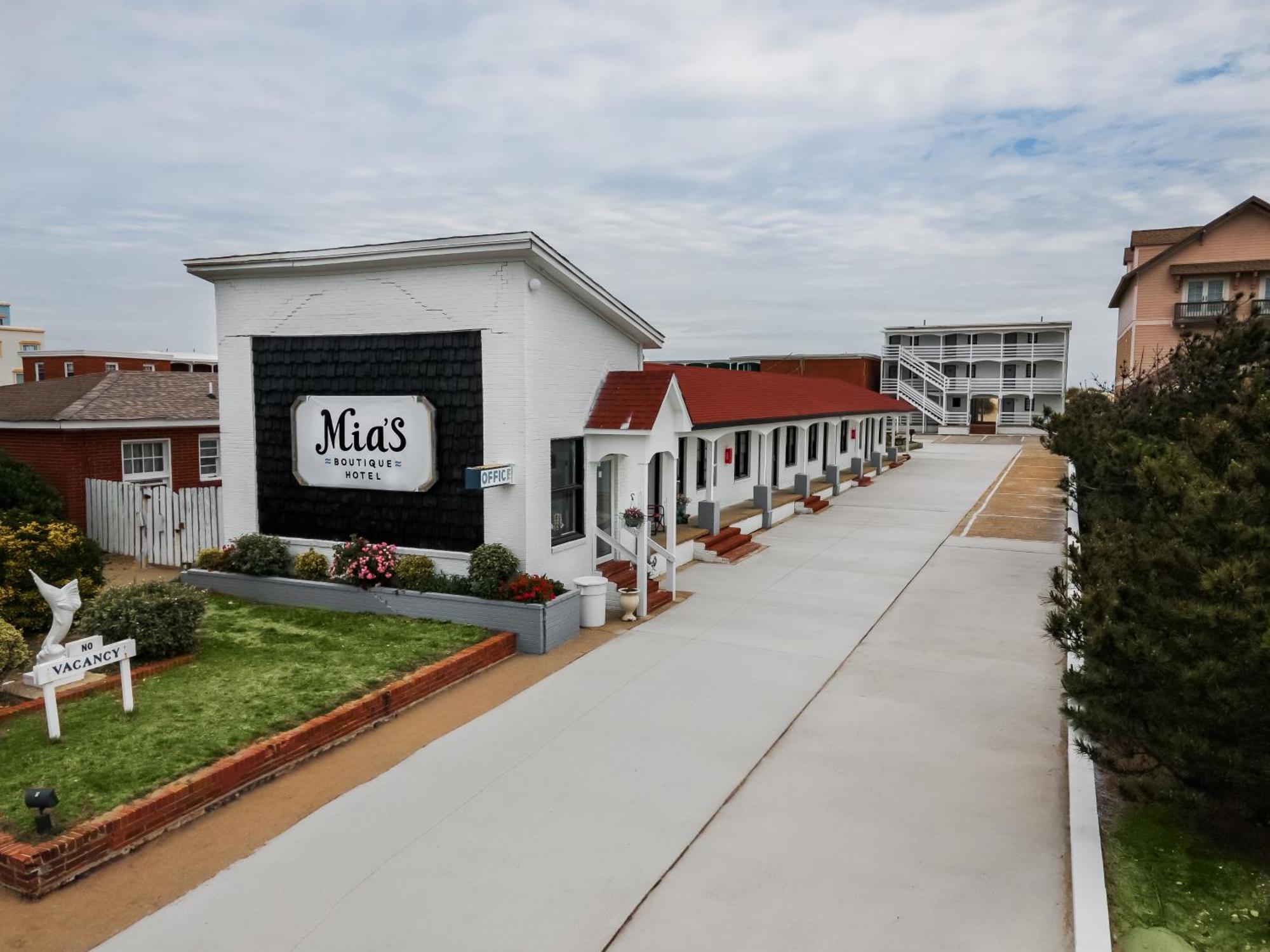 Mia'S Boutique Hotel Nags Head Exterior foto